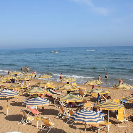 Hotel Triscinamare