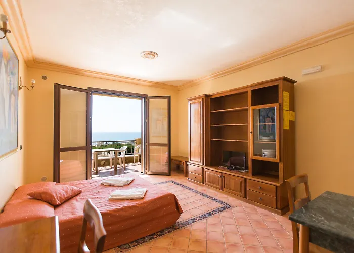 Triscinamare Hotel 3*